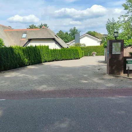 Chalet Spacious With Garden In Garderen