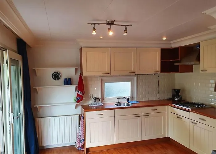 Glass Veranda In Nature * Garderen