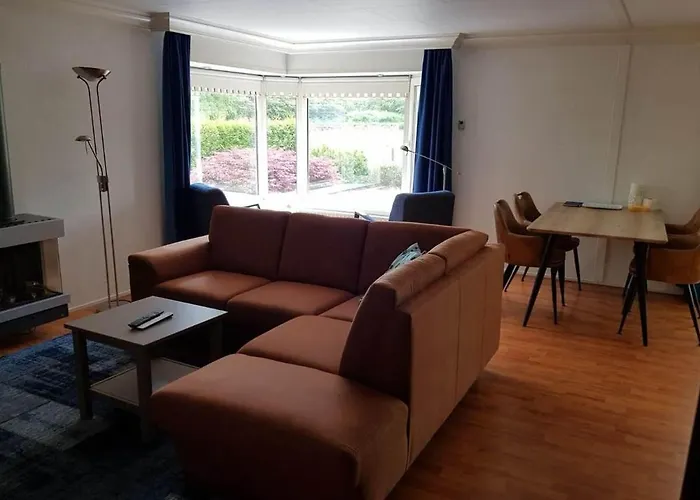 Glass Veranda In Nature * Garderen