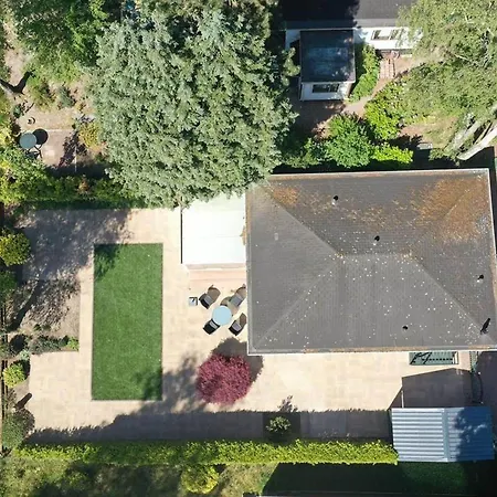 Glass Veranda In Nature בקתה *